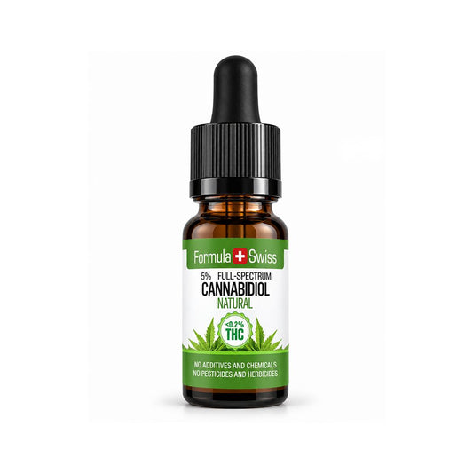 Formula Swiss 5 % viso spektro natūralus CBD aliejus, 10 ml gintarinio stiklo buteliukas su pipete ir baltai žalia etikete